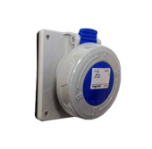 Разъемы промышленные встраиваемая розетка - p17 tempra pro - ip 66/67 - 200/250 в~ - 32 a - 2к+з | 555484 | legrand выгодная цена