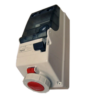 1Разъемы промышленные комбинированный щиток - p17 tempra pro - с рейкой din - ip 66 - 380/415 в~ - 16 a - 3к+з | 056665 | legrand выгодная цена