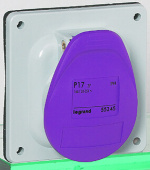 Разъемы промышленные встраиваемая розетка - p17 tempra pro - ip 44 - 20/25 в~ - 16 a - 2k | 055245 | legrand выгодная цена